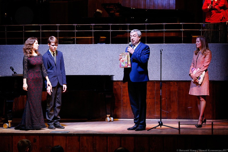 Навстречу мечте: как прошел концерт в поддержку 16-летнего слепого пианиста