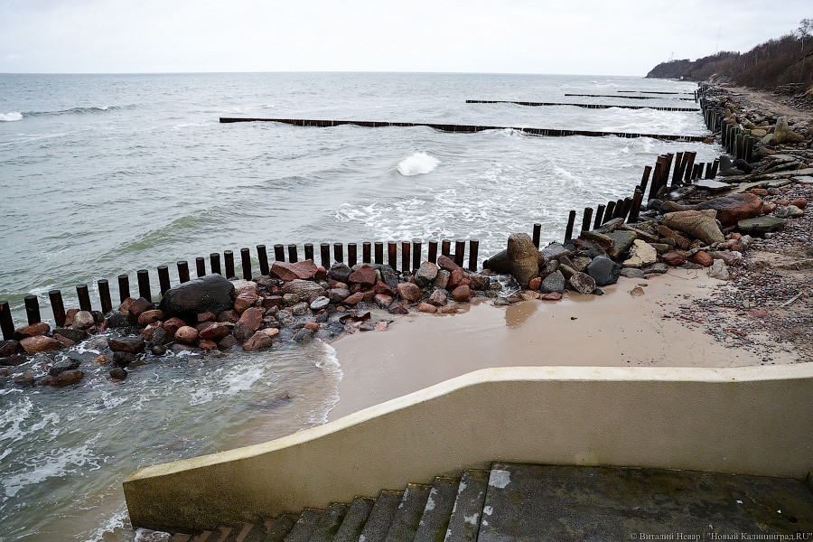 «В ожидании 70 метров»: как ведутся работы по расширению пляжа в Светлогорске