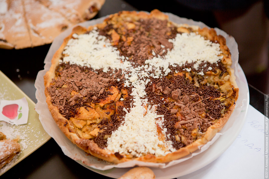 Спасу нет: как прошел благотворительный фестиваль шарлотки