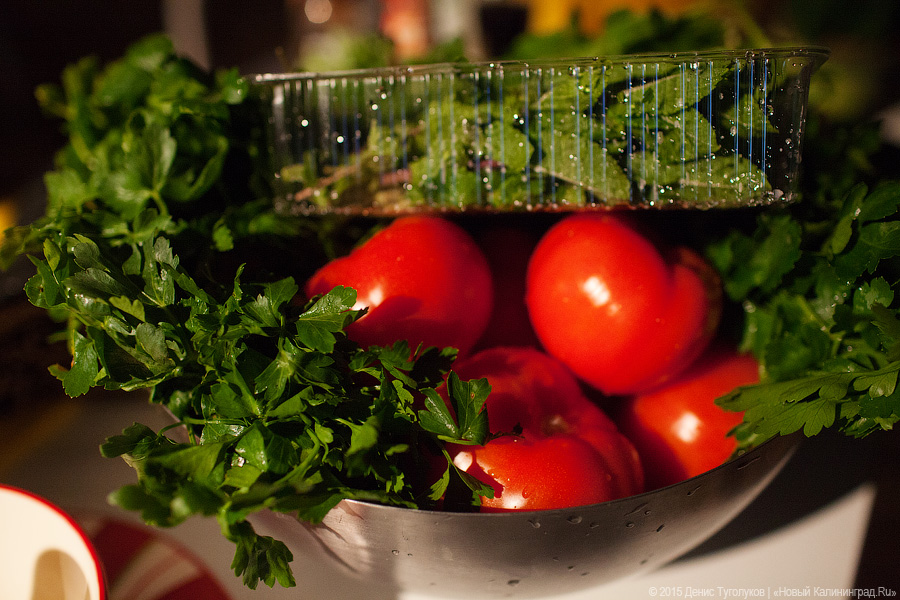 Суп с горошком и «янтарные» роллы:  «International lunch» в «Воротах»