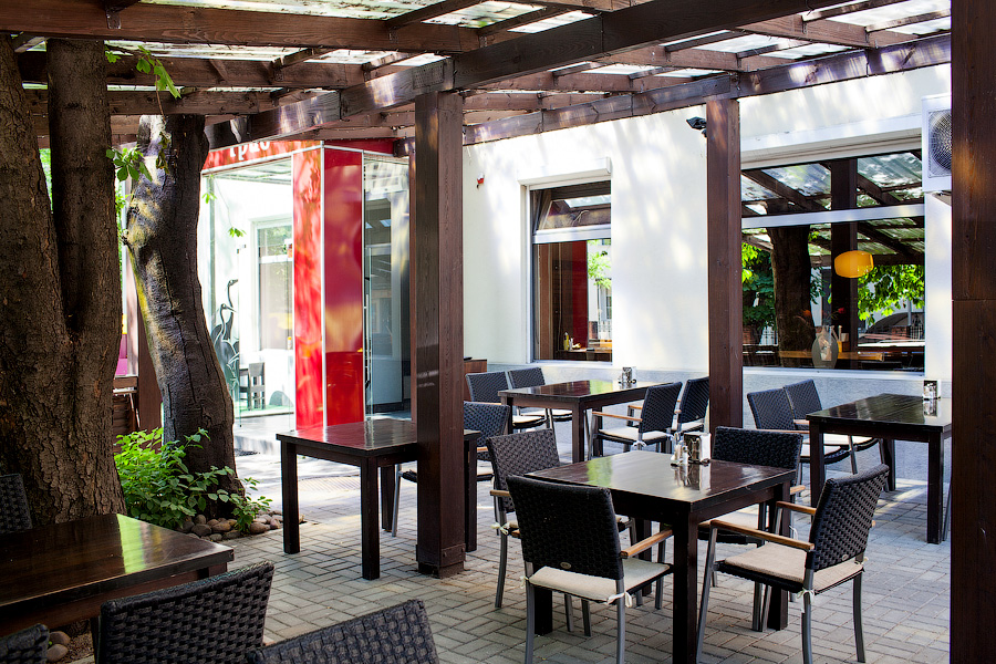 На «летке»: веранды и террасы городских кафе и ресторанов