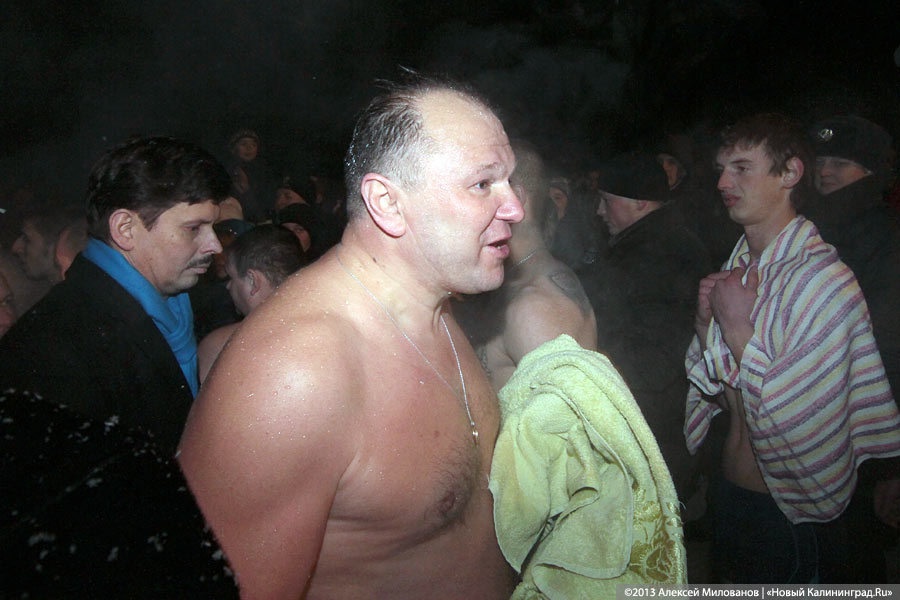 «Господь в лице губернатора»: крещенские купания в Черняховске