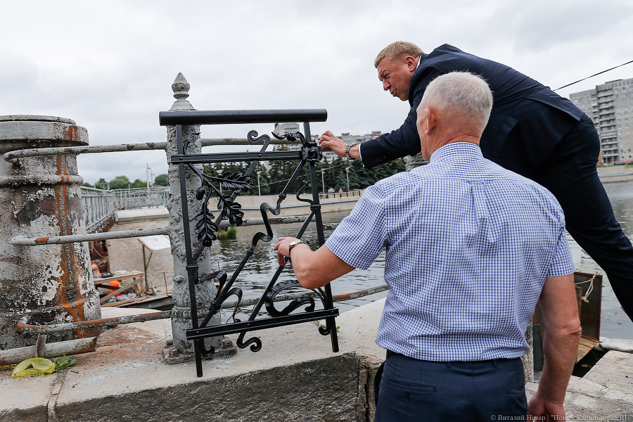 Подарок мэру: как строители успевают ремонтировать Деревянный и Высокий мосты