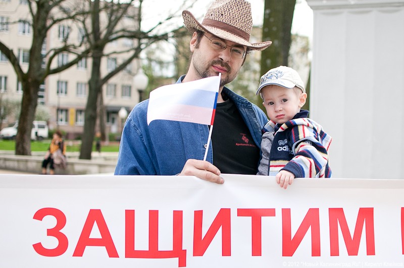 «100 лампадок в память о маленьком Сереже»: фоторепортаж