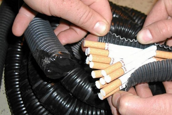 В надгробии и между вафлями: тайники сигаретных контрабандистов Польши (+фото)