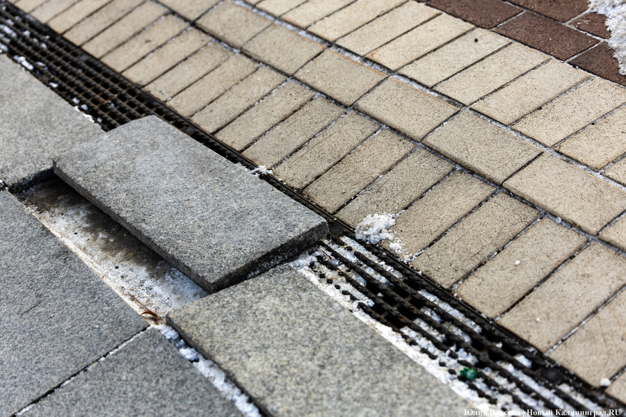 Горвласти о состоянии площади Победы: после 20 лет эксплуатации нужна реконструкция (фото)