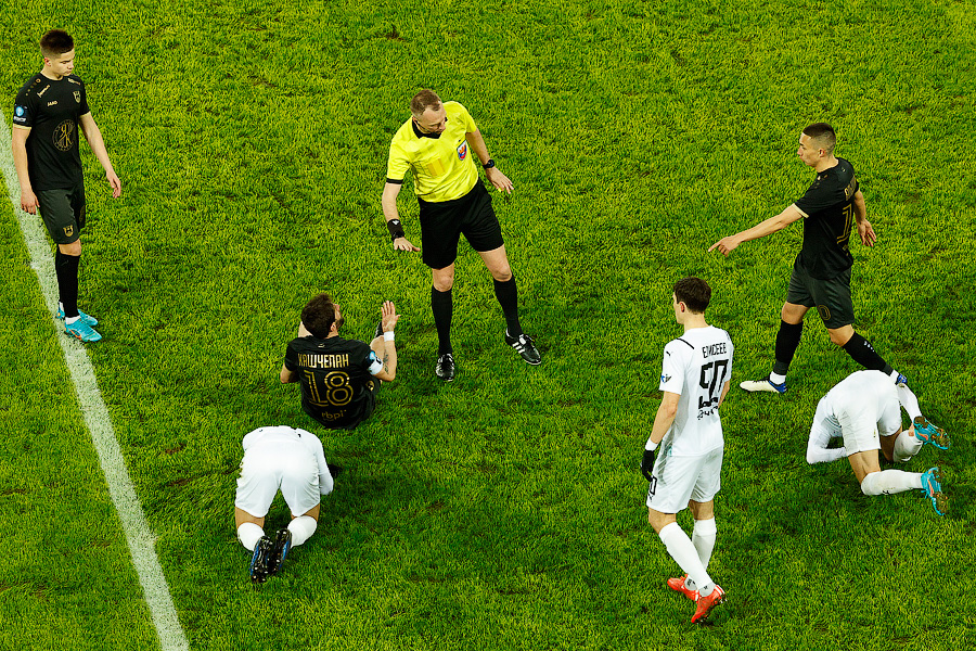 VAR в помощь: «Балтика» крупно обыграла «Чайку» и впервые вышла в 1/4 финала Кубка России (фото)