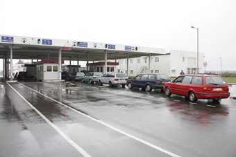 Через границу с Польшей проезжает в 2 раза больше машин, чем рассчитывалось