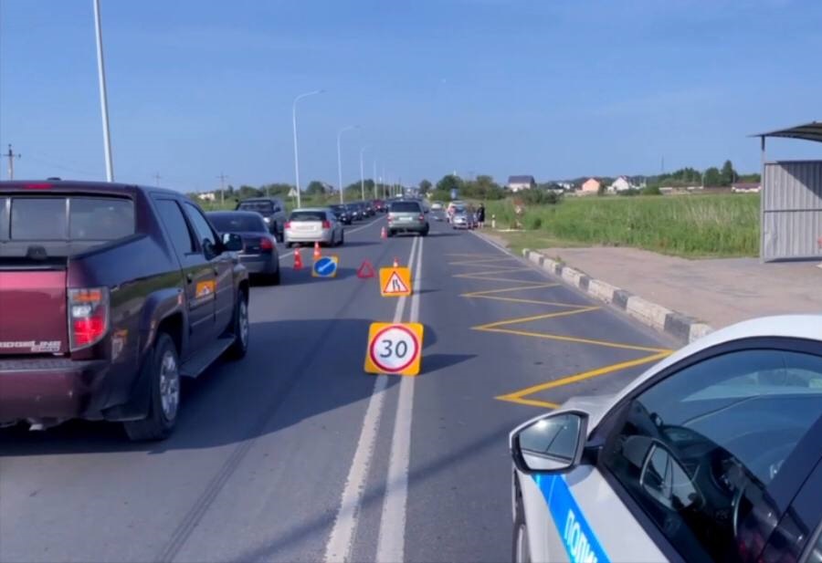 Умерла в больнице: возбуждено дело против водителя, сбившего школьницу под Гурьевском