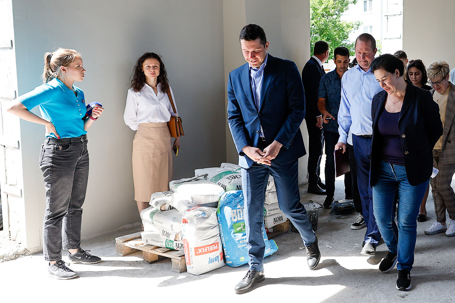 Как Алиханов завязал шнурки министру, зашёл в тоннель и «дал» полякам уголь (фото)