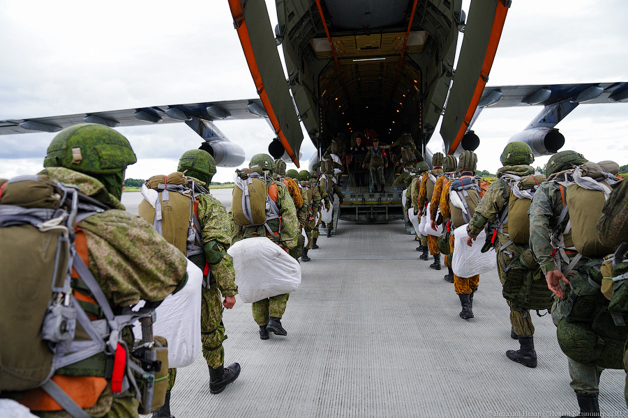 Псковский десант в Калининградской области: в России продолжаются учения «Запад-2021» (фото)