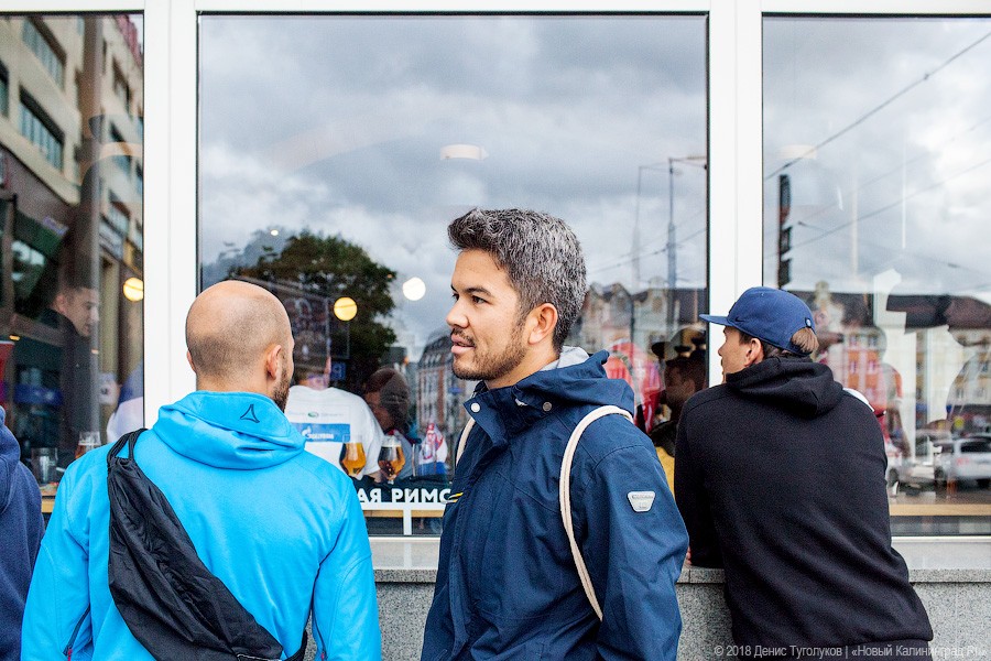 «Сербы себя покажут»: как мы пели с ними их песни и танцевали под «Ленинград»