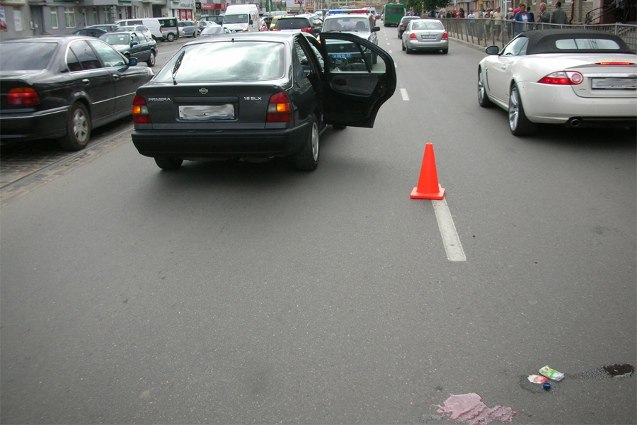 На выходных в Калининграде двое пешеходов попали под автомобили (+фото)