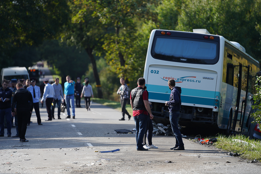 Большая трагедия: что происходило на месте столкновения автобуса с песковозом в Круглово