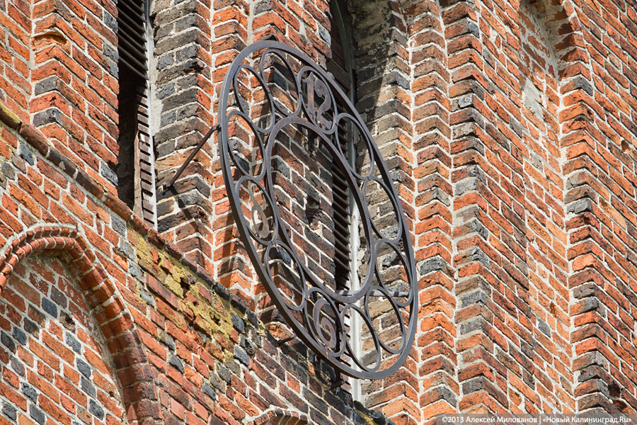 Шаткие ступени: кирха в Железнодорожном стала местом для опасных игр