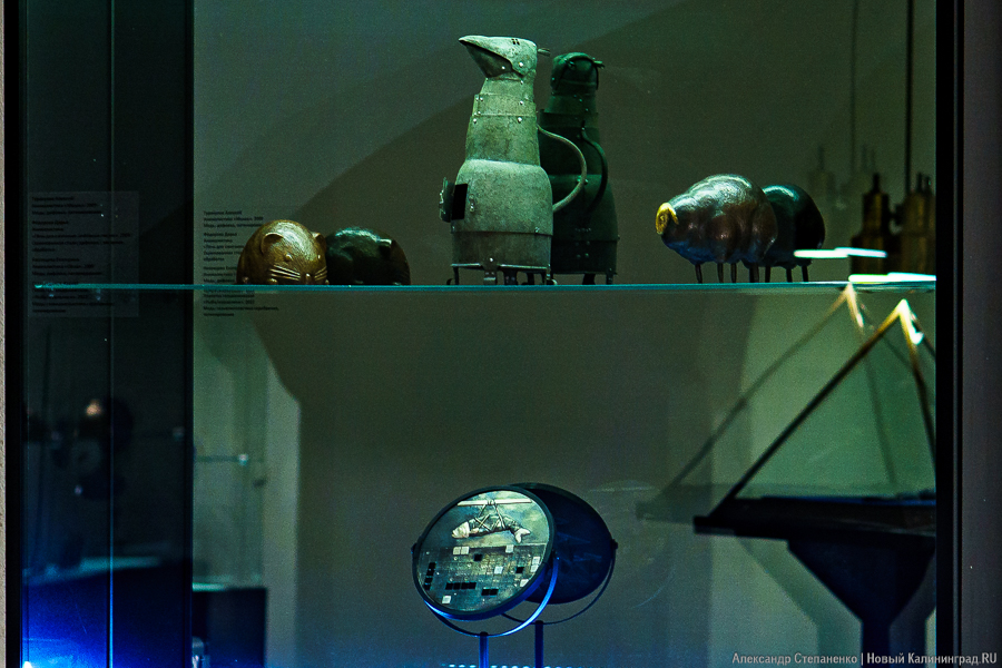 «Металлические метаморфозы»: в Музее янтаря открылась выставка выпускников «Мухи» (фото)