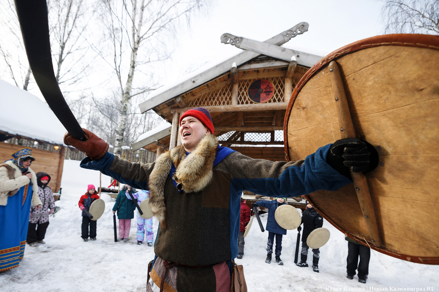 Блины, пляски и «самое большое» чучело: как отпраздновали Масленицу в «Каупе» (фото)