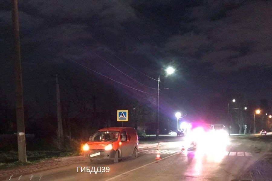 На полесской трассе сбили школьницу, перебегавшую дорогу (фото)