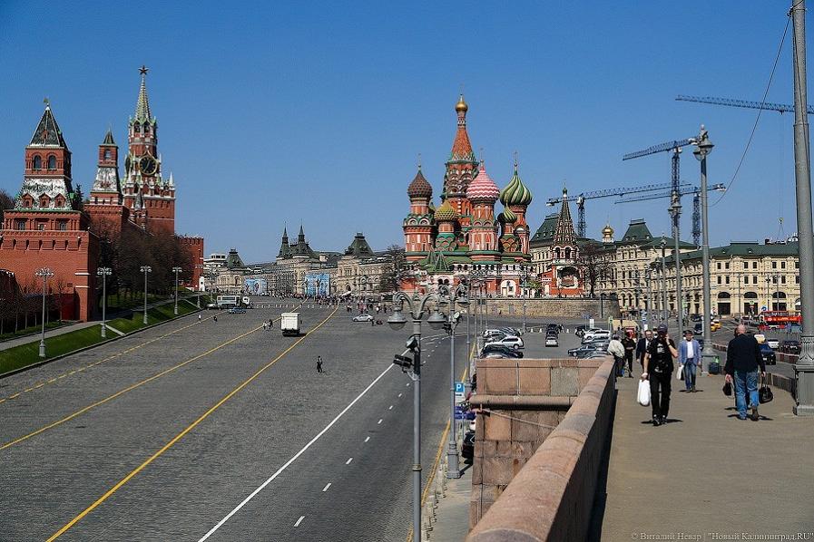 В Москве на месяц установили домашний режим для пожилых людей и хронических больных