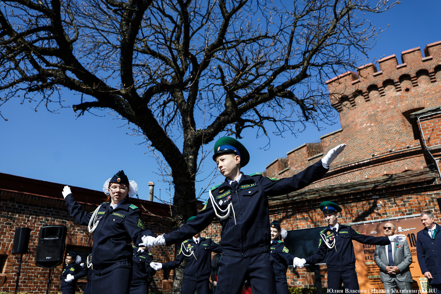 Знамя над бастионом: в Калининграде прошла реконструкция взятия башни Дона (фото)