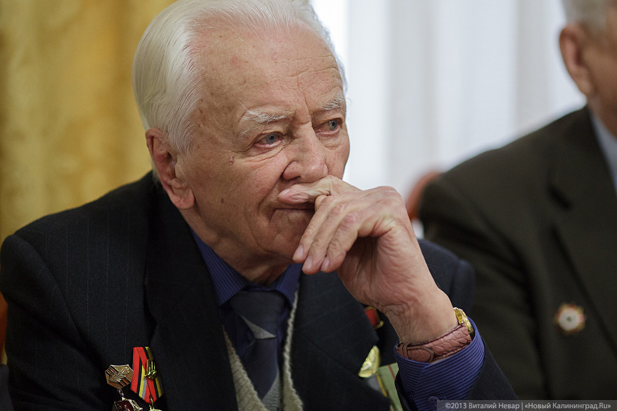 «Важно, чтобы помнили»: Александр Ярошук на встрече с участниками Сталинградской битвы