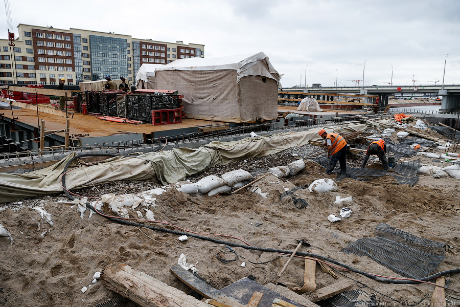 Подарок мэру: как строители успевают ремонтировать Деревянный и Высокий мосты