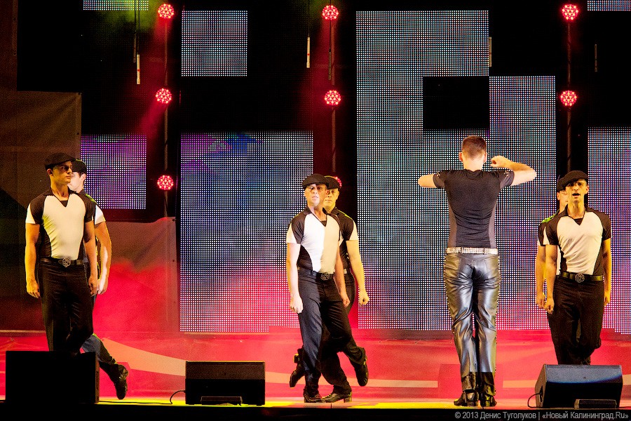 Успеть за 30 минут: на «Территории мира выступили»	Lord of the Dance