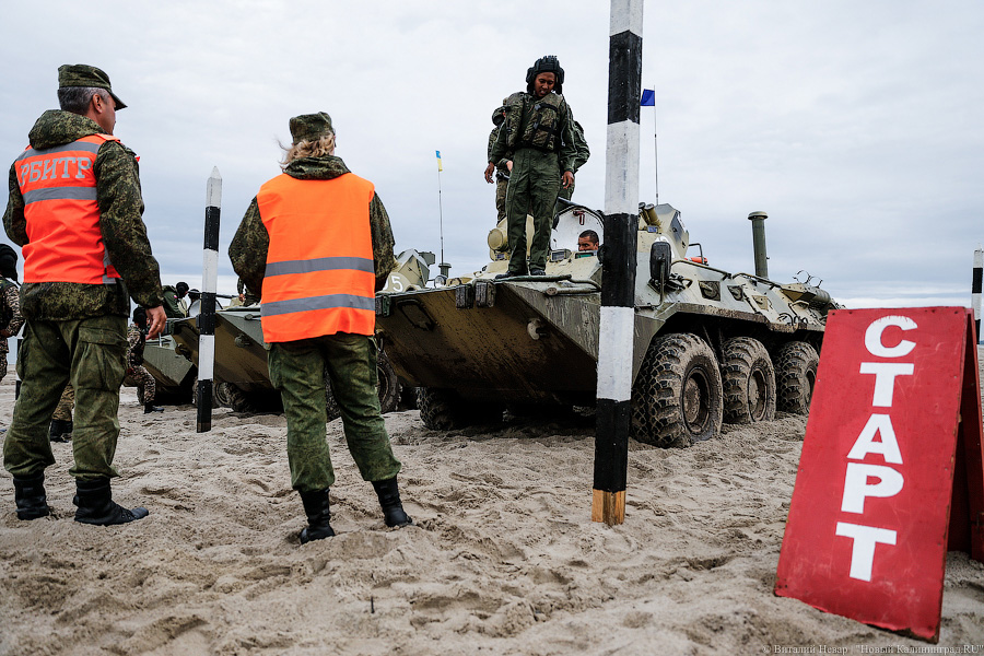 Море стрельб: как команды пяти стран в «Гонке преследования» соревновались