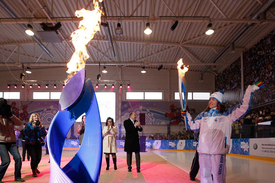 Гори-гори ясно: в Калининграде прошла эстафета паралимпийского огня