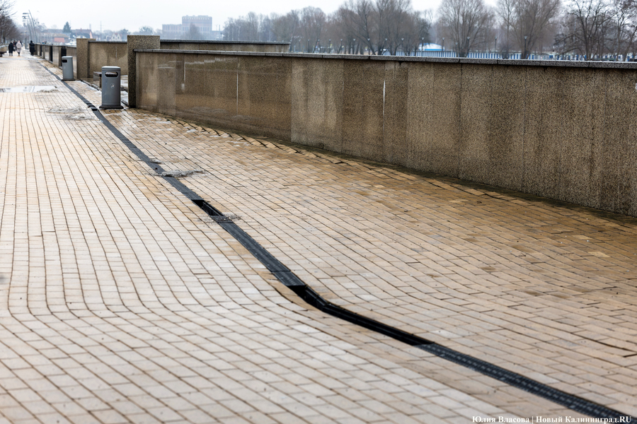 Провал за провалом: что стало с набережной Трибуца за семь лет эксплуатации (фото)