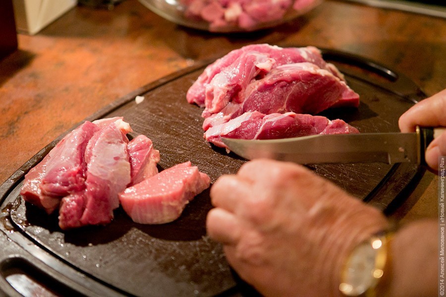 Лапин: есть проблемы с импортом мяса в область, мясопереработка может закрыться