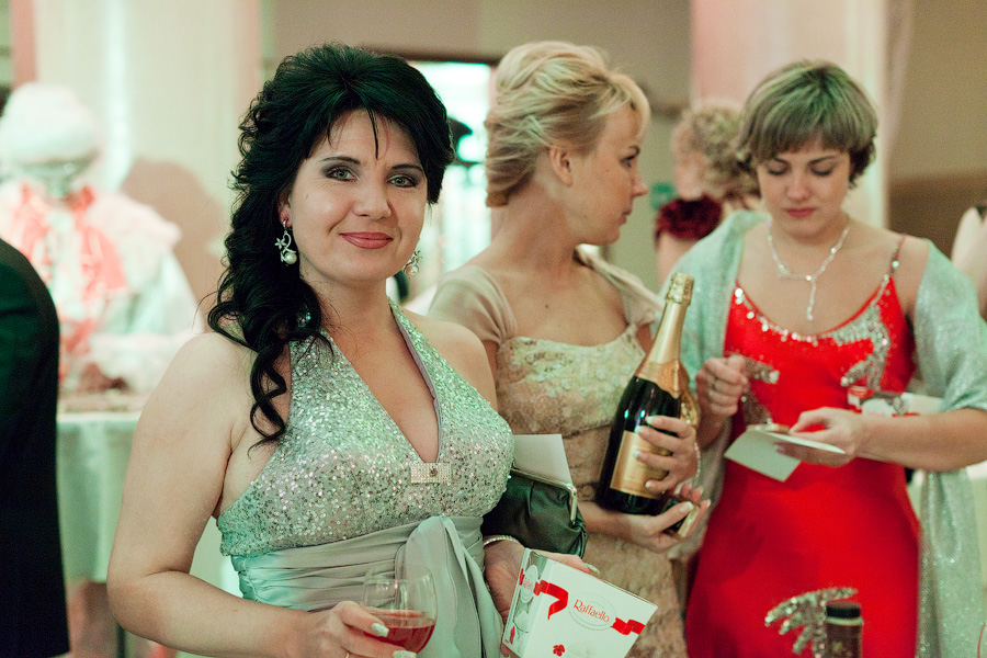 "Под звуки вальса": фоторепортаж с благотворительного бала "Янтарная корона"