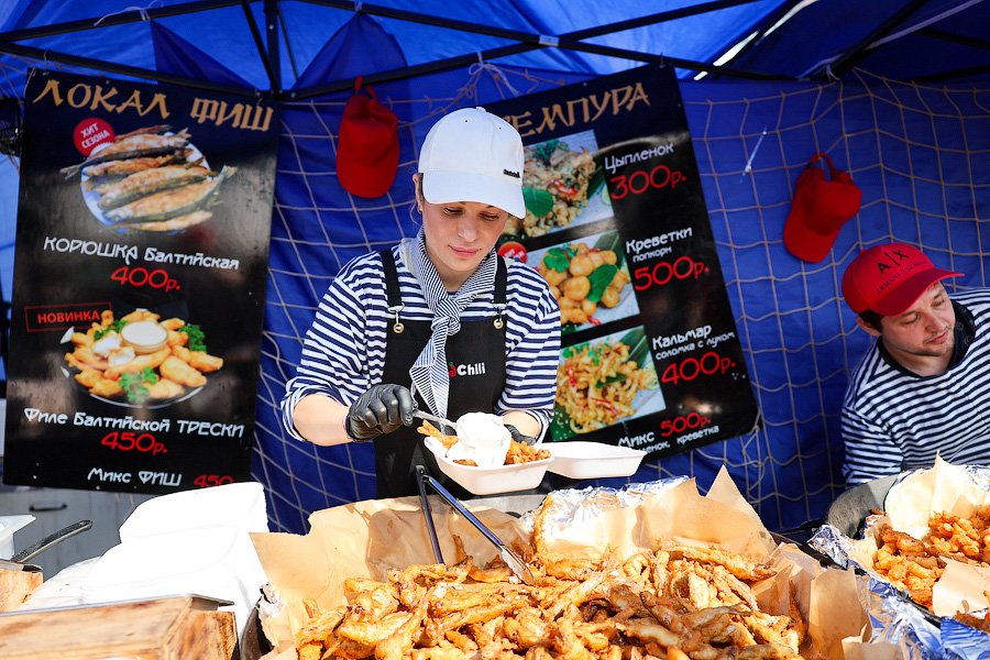 Селедка под сакурой: как прошел самый известный в России калининградский праздник (фото)