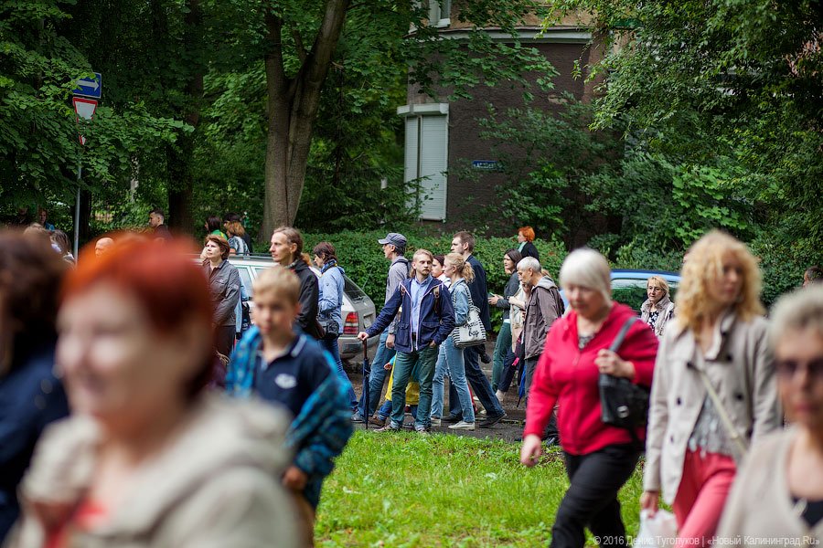Музыка под балконом: в Калининграде прошёл фестиваль «Когда звучат улицы»