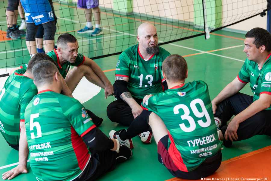 Нет ничего невозможного: в Гурьевске представили сборную области по волейболу сидя (фото)
