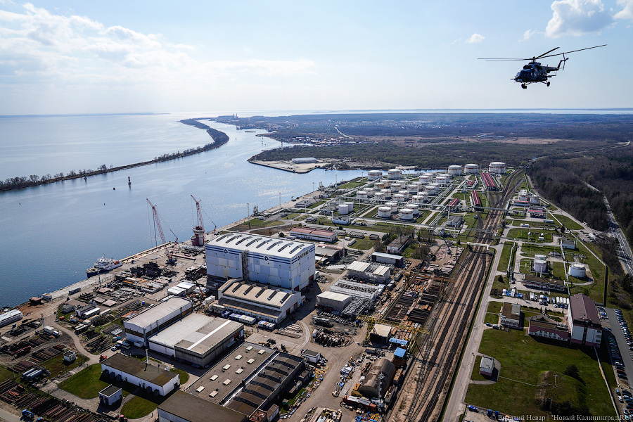 Под винтом вертолёта о чем-то поёт: воздушный парад глазами участника (фото)