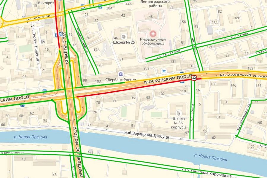 Движение по Московскому проспекту затруднено из-за ДТП на перекрёстке с Грига (фото)
