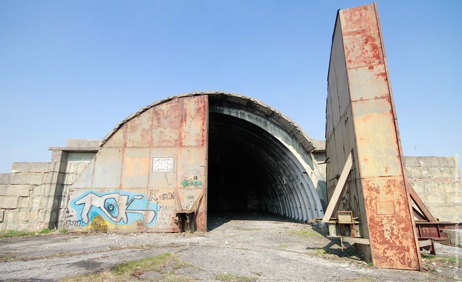 "Пустые дома: аэродром под Южным": фотопроект "Нового Калининграда.Ru"