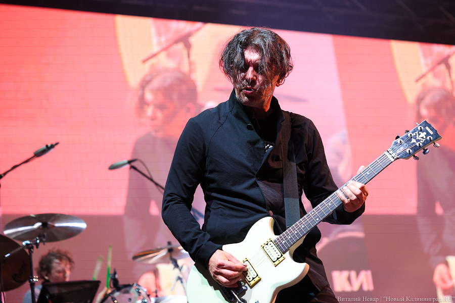 В Калининграде прошёл концерт группы «Кино». Голос Виктора Цоя оцифровали (фото)