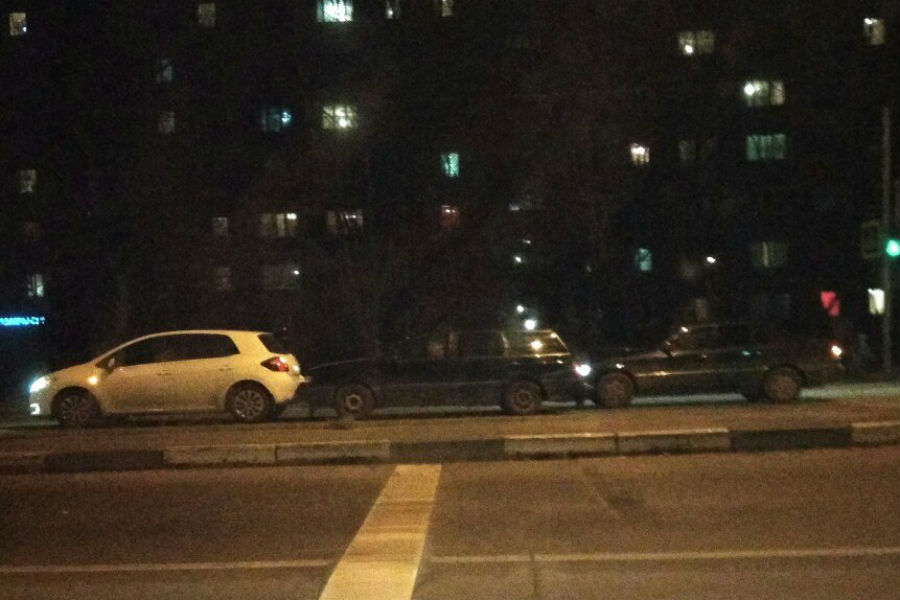 На Московском проспекте три авто столкнулись «паровозиком» (фото)