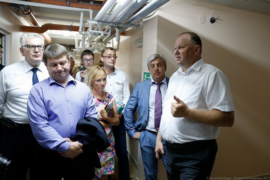 Поцелуй в одно место: как губернатор Цуканов проблемы Черняховска решал