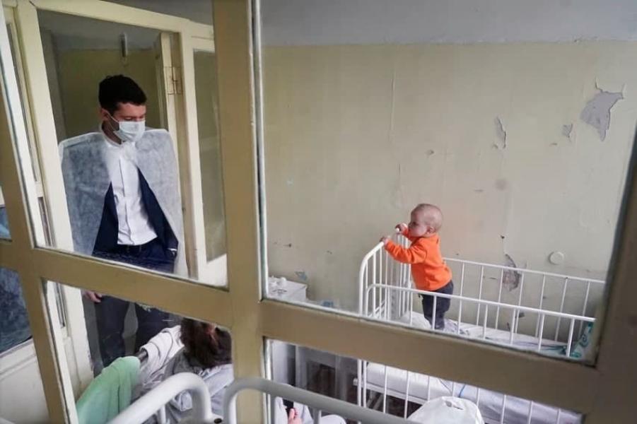 «Не бросим»: Алиханов пообещал денег на ремонт инфекционной больницы в Черняховске