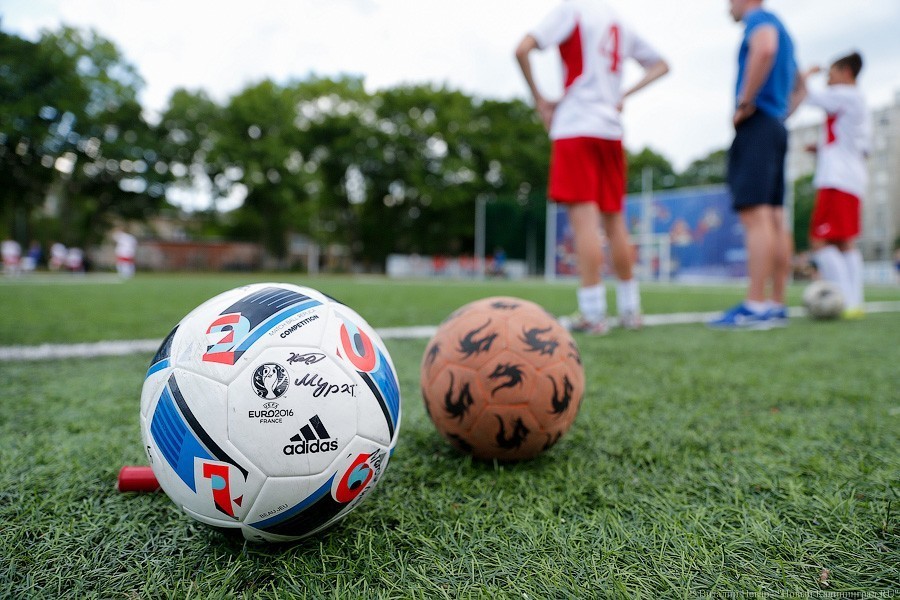 В Зеленоградске планируют провести турнир по футболу с 14 мячами