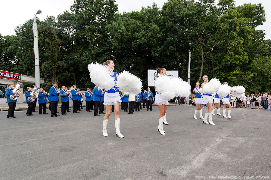 «Праздник для пешеходов»: фоторепортаж с пешеходной зоны на проспекте Мира