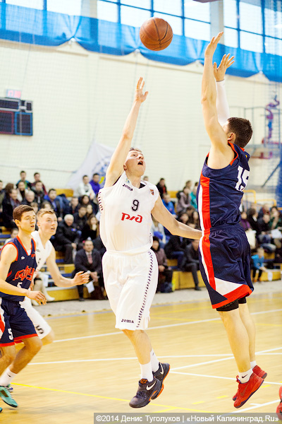 В одну корзину: баскетболисты БФУ обыграли команду КГТУ в рамках турнира АСБ