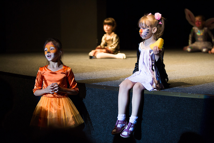 Юные актеры детской студии «Эволюция» в первый раз вышли на сцену