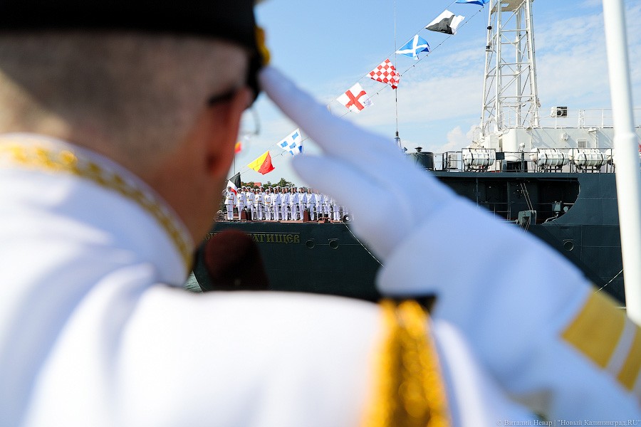 Танцевали и стреляли: как отметили День ВМФ в Балтийске (фото)