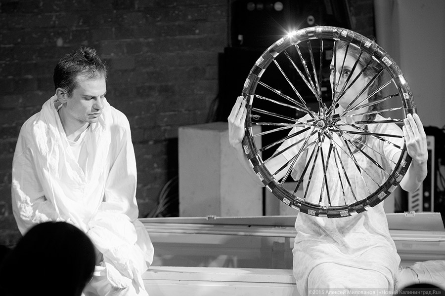 Перед холодом все равны: премьера спектакля «Зима» в «Воротах»