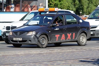 В Калининграде 46-летний пассажир такси подозревается в перевозке наркотиков