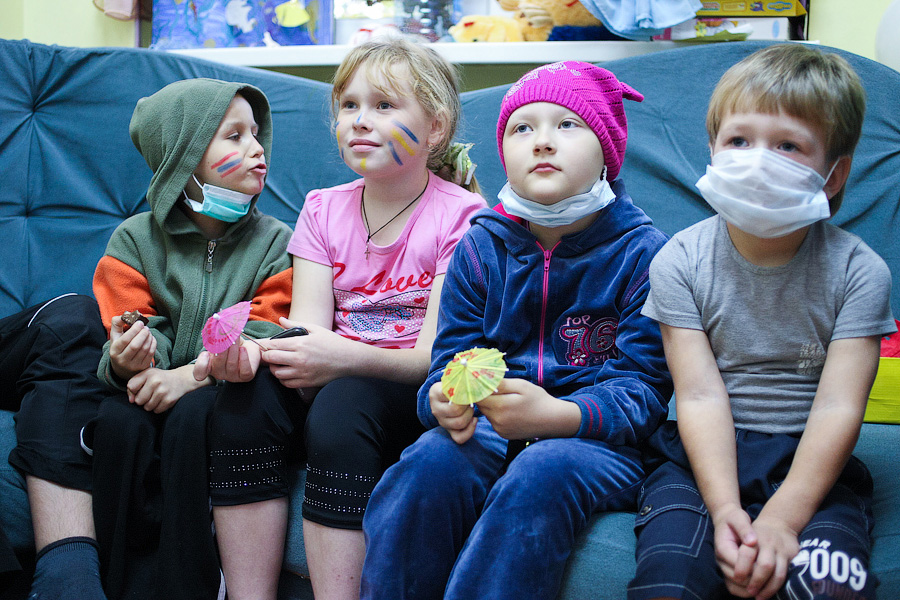 Достать звезду: дети из онкогематологического отделения встретились с Петром Дрангой